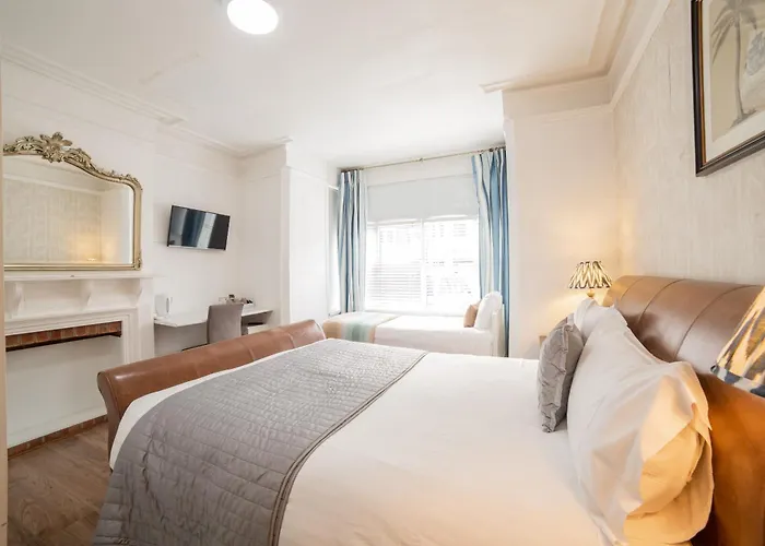 Lonsdale Guest House